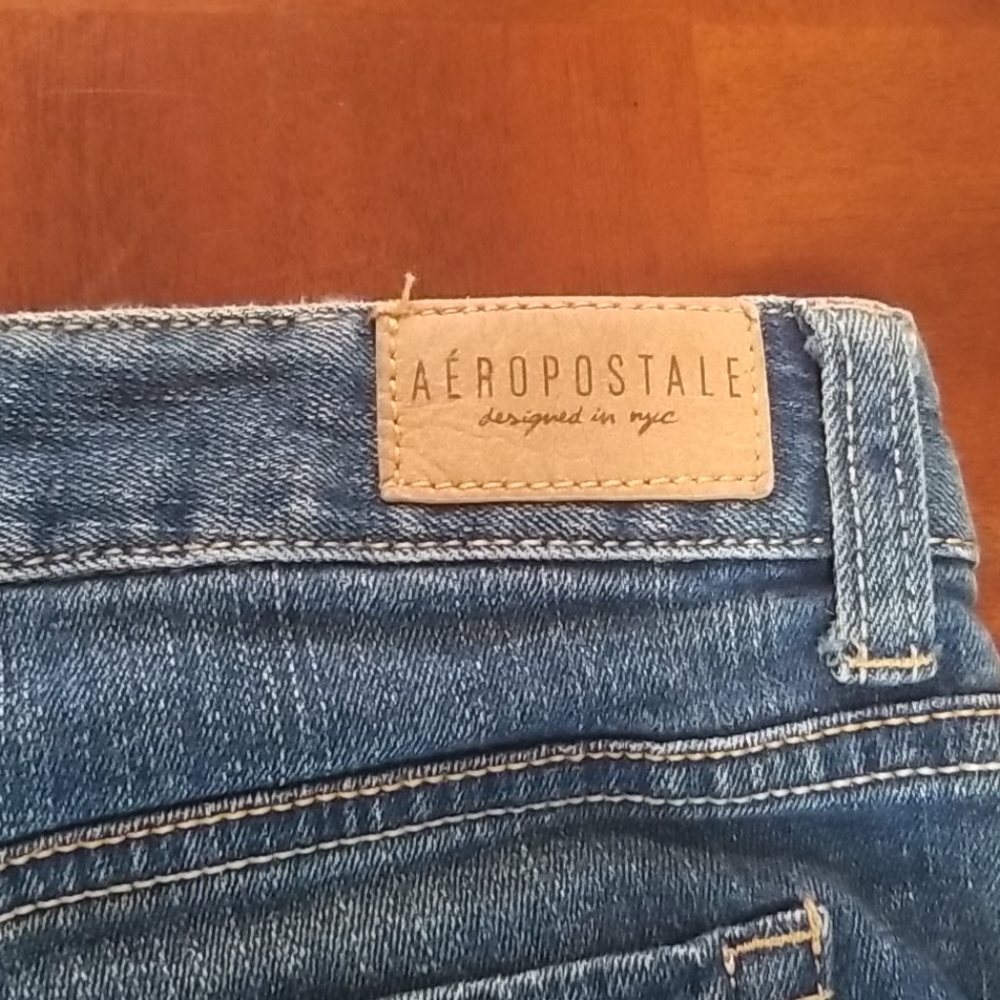 Shorts - Picture 2 of 4